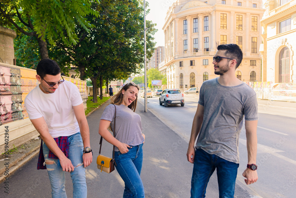Fototapeta premium GROUP OF PEOPLE WALKING TOGETHER. OUTDOOR