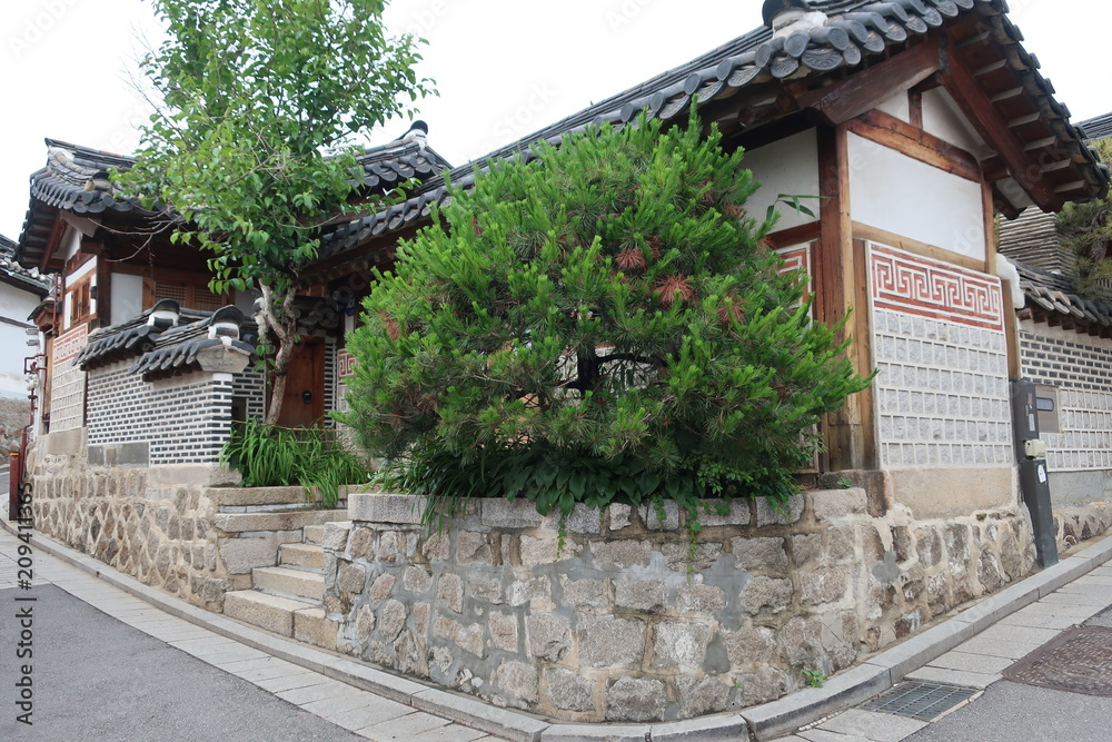 Bukchon Hanok Village in Seoul 