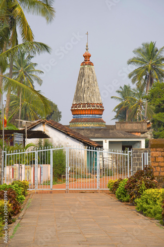 Old temple near Bhoo Varaha Laxmi Narasimha Temple, Halashi, Karnataka photo