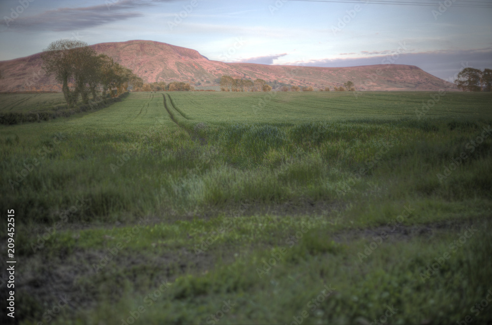 Obraz premium Benbradagh from Limavady road