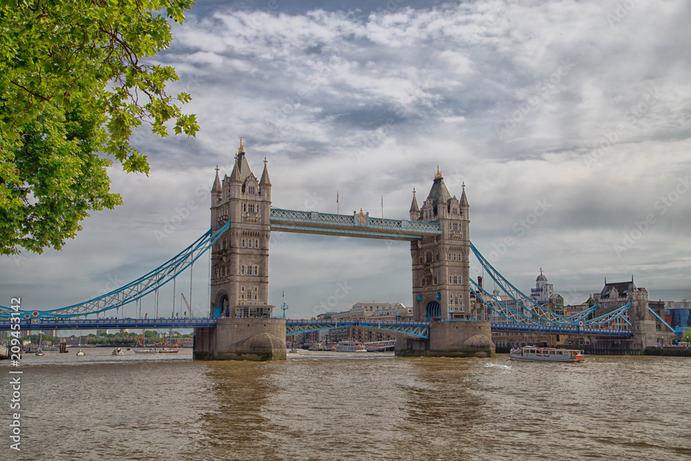 Obraz premium Tower Bridge in London