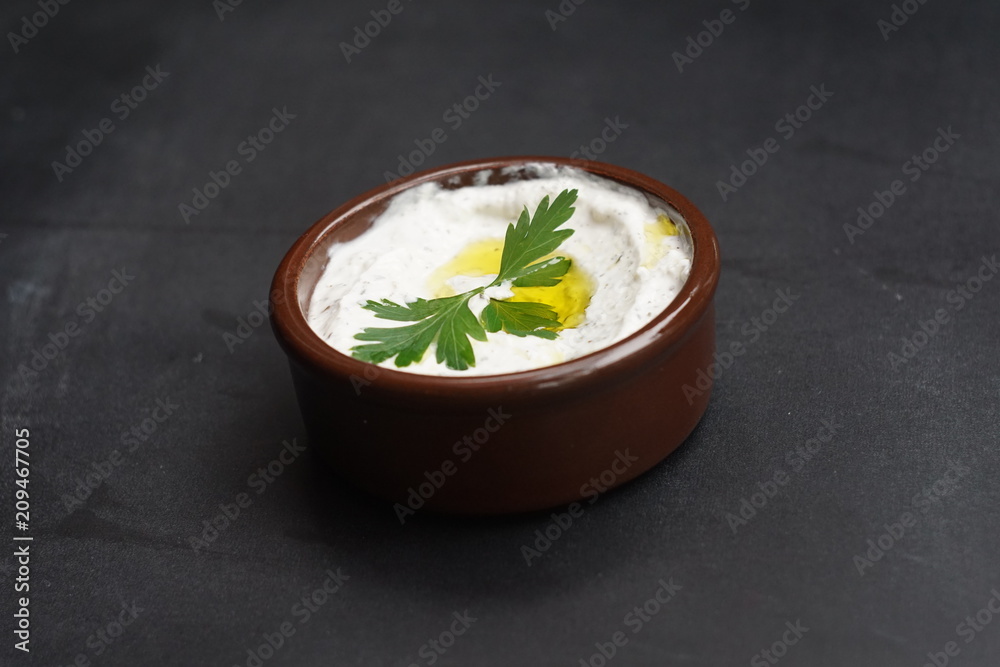 humus meze yogurt yoğurt falafel ıspanak tarama acılı ezme spicy humus meze yogurt yoğurt falafel ıspanak tarama acılı ezme spicy