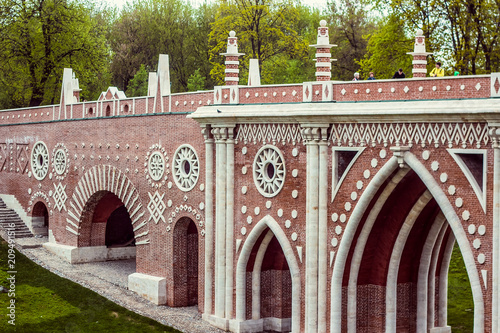Фигурный мост в парке Царицино, архитектура 