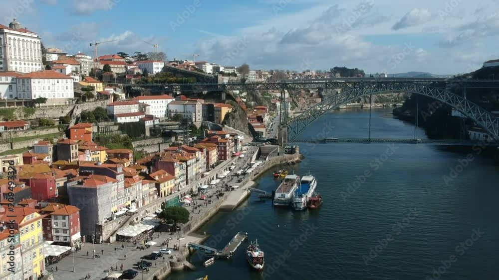 Diagonal flight up to over the Douro River Diagonal flight up to over the Douro River
