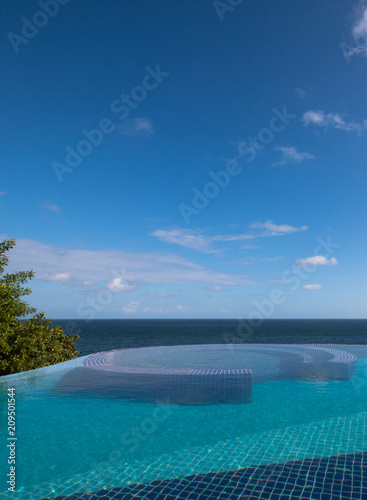 Infinity pool with sea view