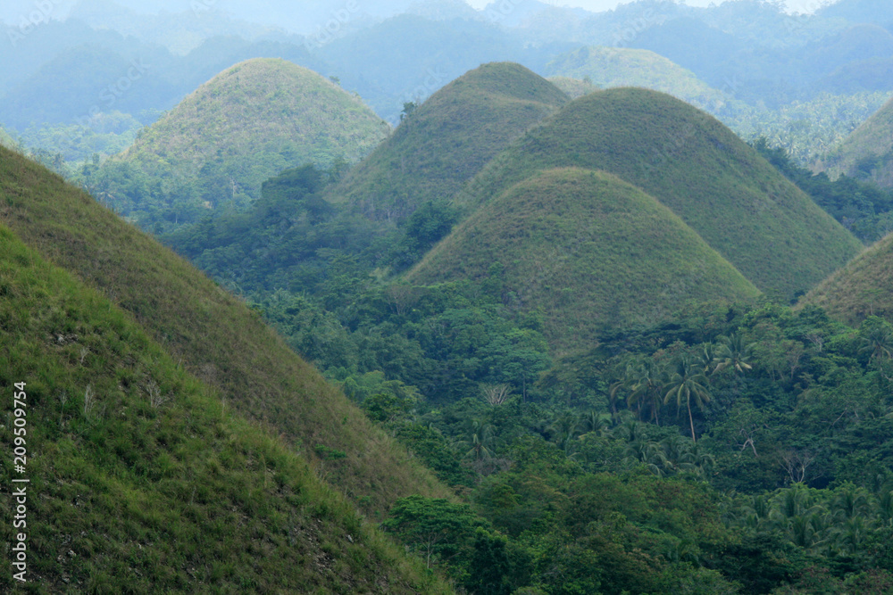 Fototapeta premium Chocolate Mountains - Bohol Island, Philippines