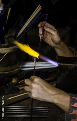 Blowing glass in a traditional way