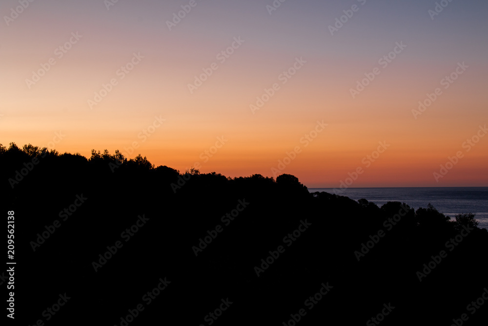 Sonnenaufgang an der Cala Llenya
