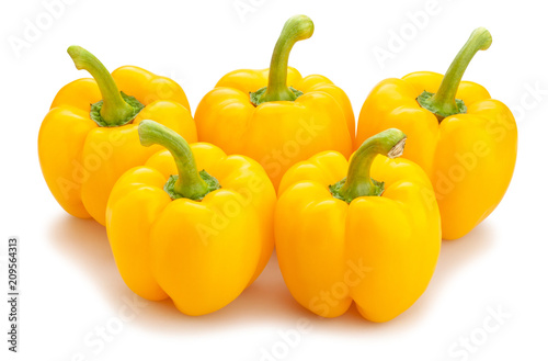 Fototapeta Naklejka Na Ścianę i Meble -  yellow bell pepper
