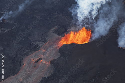 Aerial view of the eruption of the volcano Kilauea on Hawaii, in the picture Fissure 8, May 2018