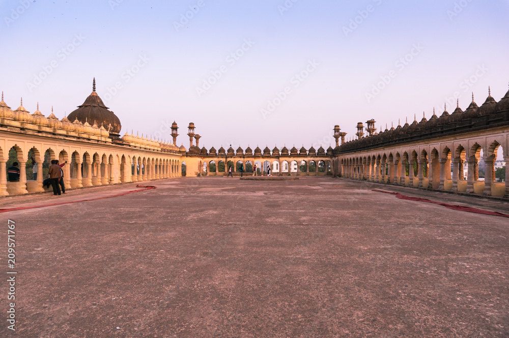 The bhool bhulaiya maze in the bara imambara leads to this roof in the bara imambara complex. This provides a view of the mosque as well as lucknow city
