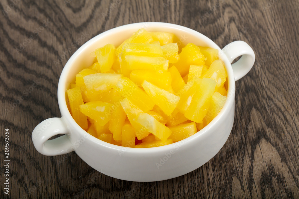 Canned pineapple Canned pineapple