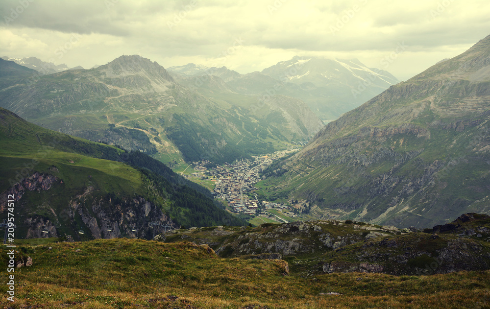 Obraz premium General view of Val d'Isere commune of the Tarentaise Valley, in the Savoie department (Auvergne-Rhône-Alpes region) in southeastern France.