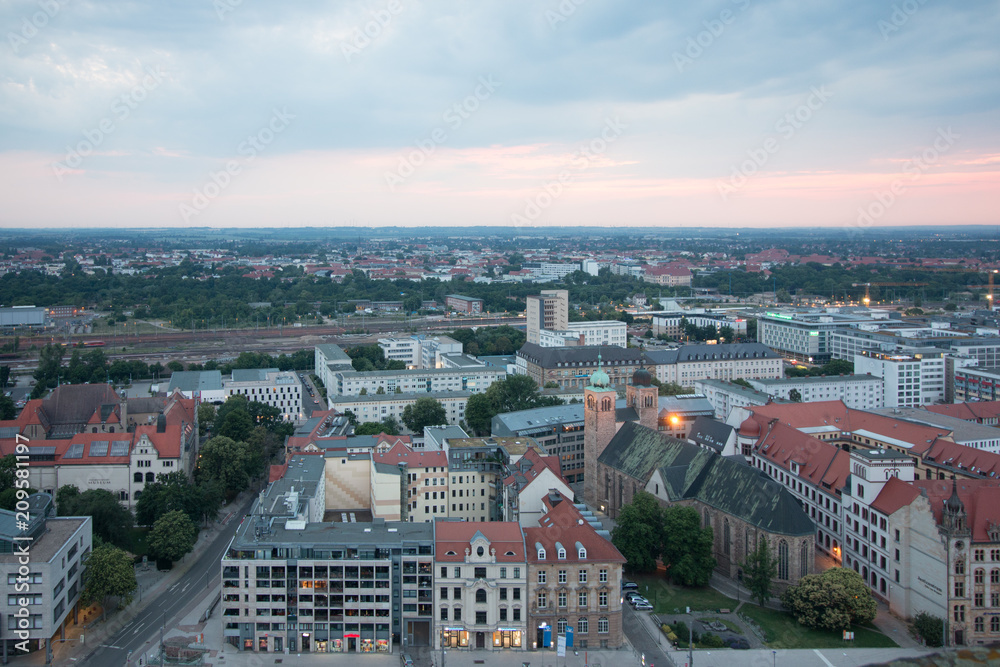 Blick vom Dom auf die Landeshauptstadt Magdeburg