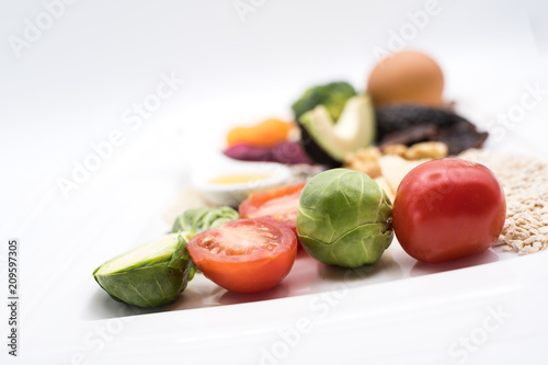 Healthy food tomato salad vegetable green lettuce isolated diet plate pepper meal preparation chef food wat leaf organic onion ingredient 