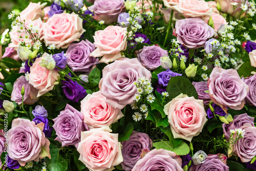 Strauss mit rosa und blauen Rosen © Dieter Meyer