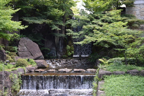 公園の滝