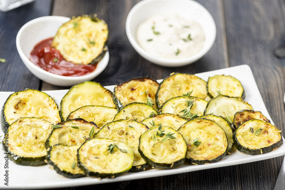 zucchini chips and sauces