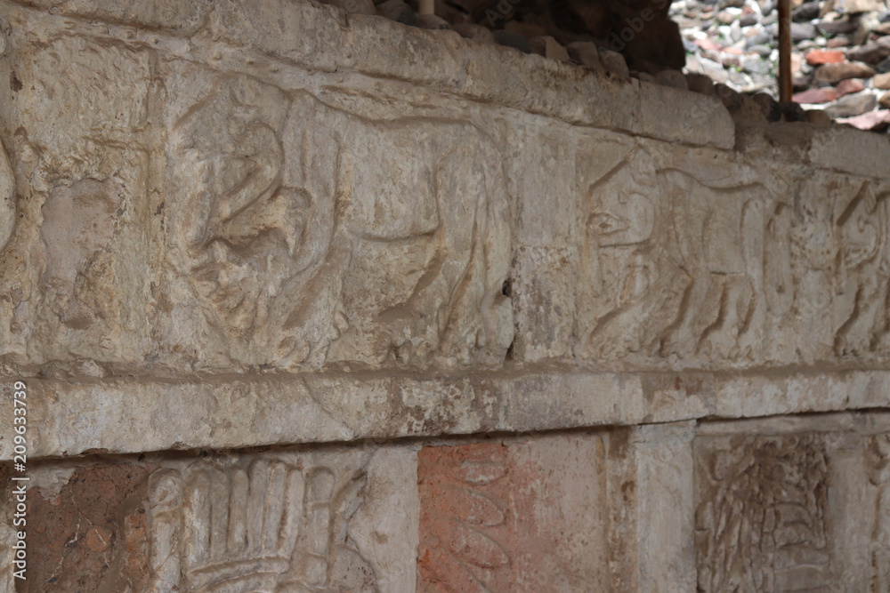 Grabados prehispánicos en Tula, Hidalgo