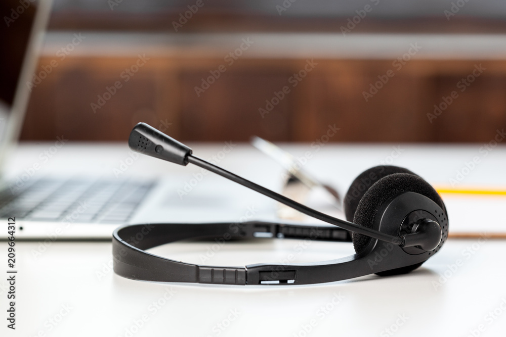headset and computer laptop, call center support headset and computer laptop, call center support