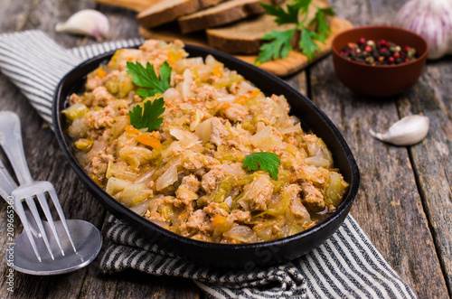 Stewed cabbage with minced meat