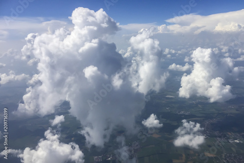 Foto Mit Quellwolken auf Augenhöhe