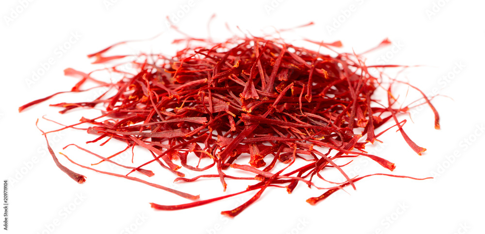 Naklejka premium dried saffron spice isolated on white background