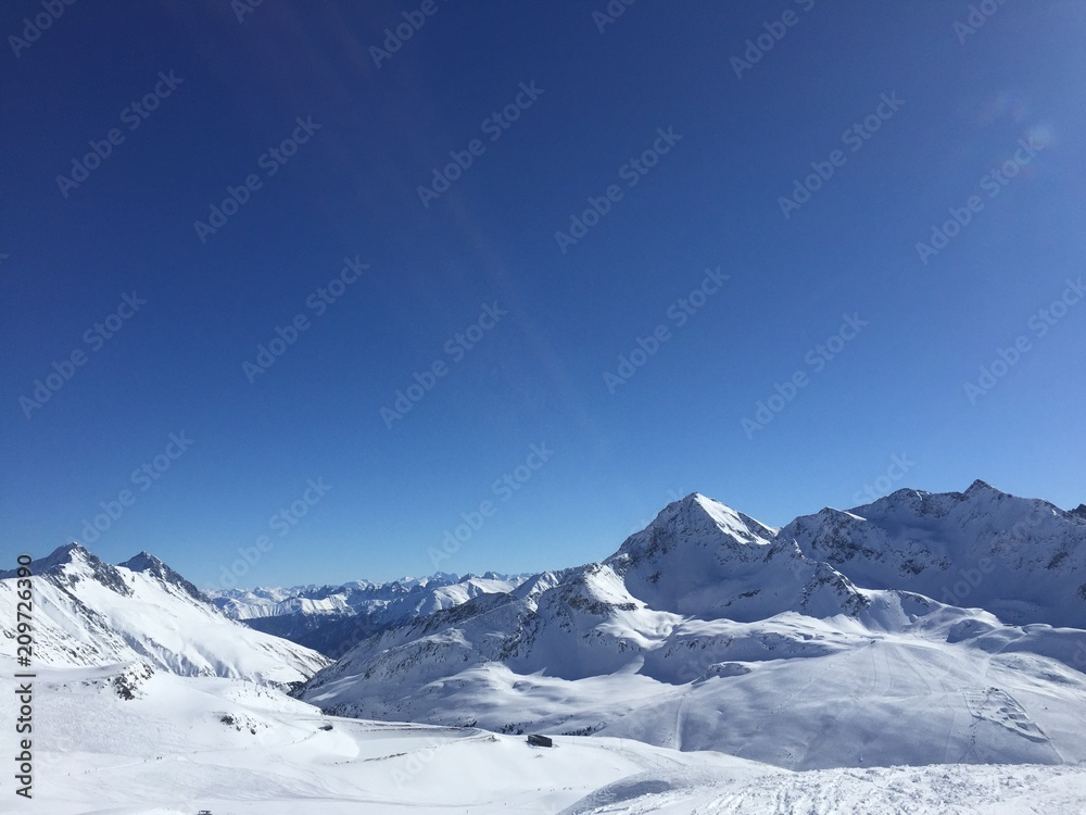 Fototapeta premium Innsbruck Mountain, Austria , Stubai