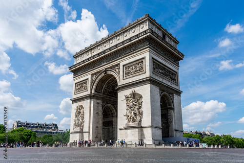 The Arc De Triomphe on a sunny day © Lucy Rock