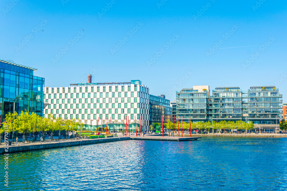 Obraz premium Riverside of the Grand Harbour w Dublinie, Irlandia