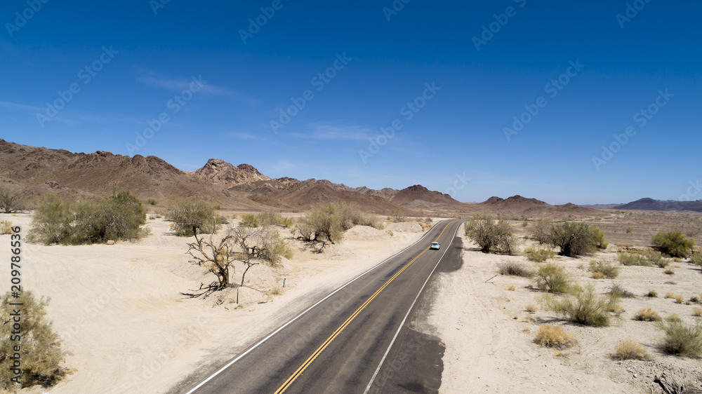 Fototapeta premium Sandy Road