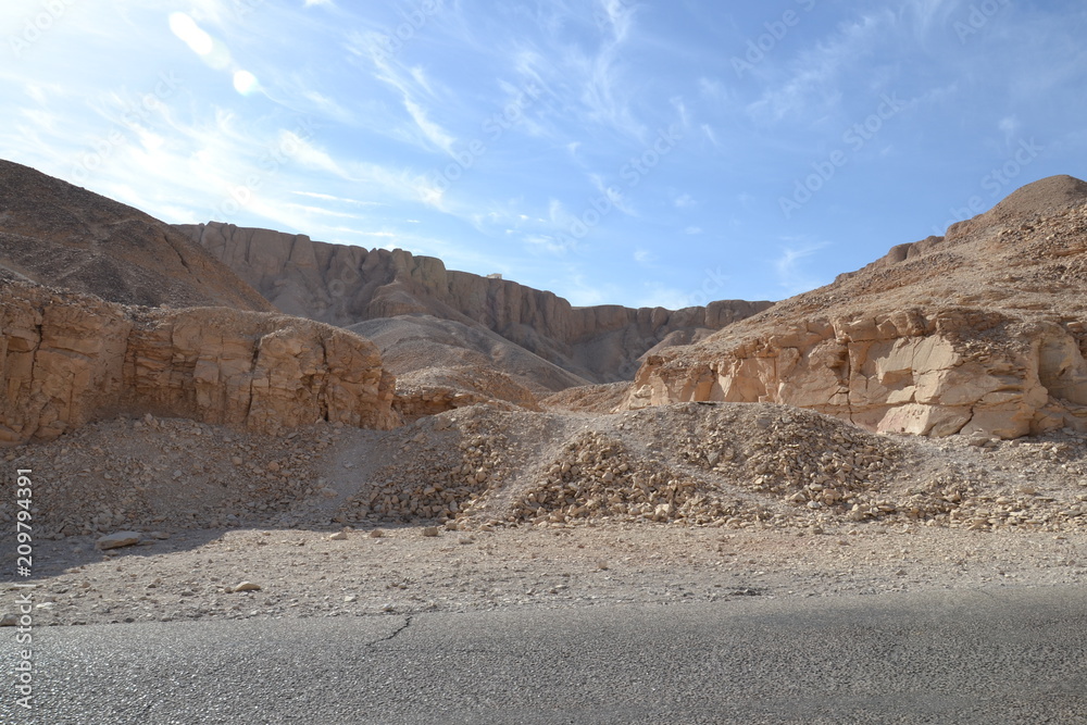 Naklejka premium Pustynne skały