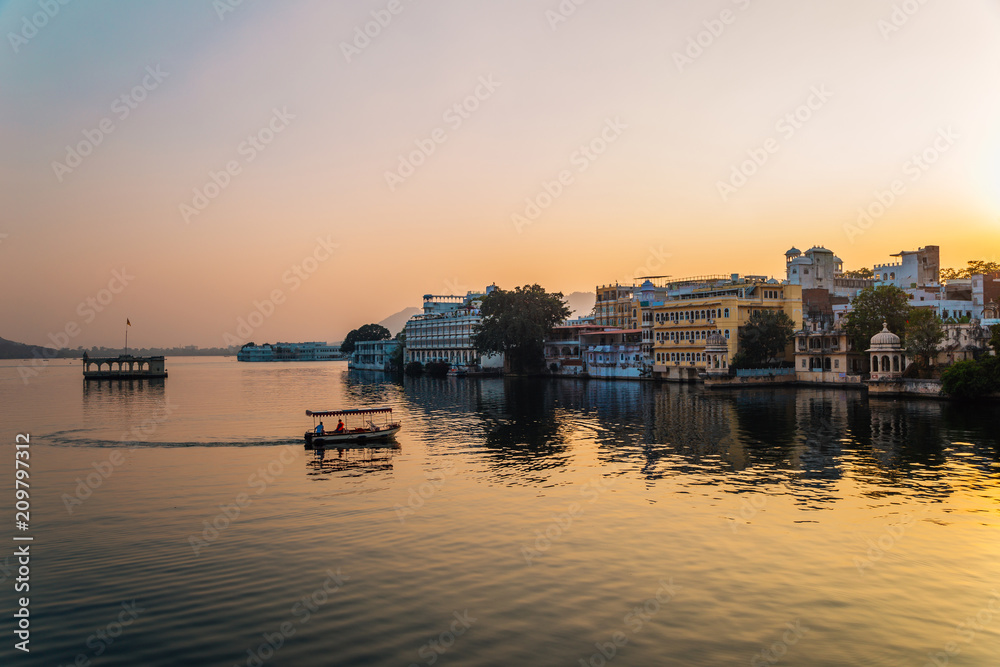 Pichola lake sunset view in Udaipur, India
