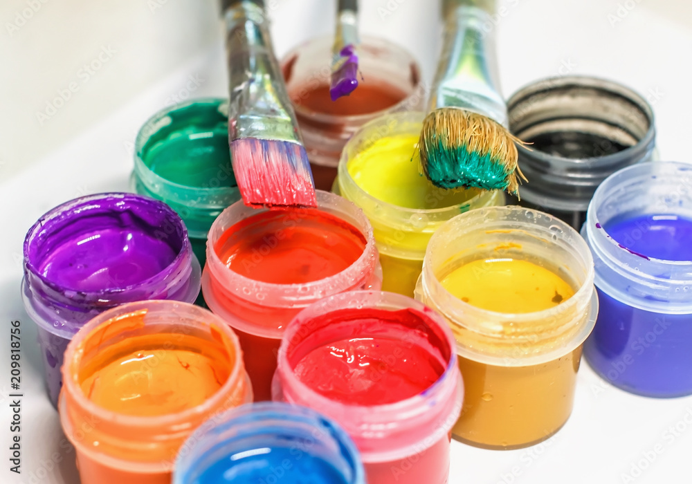 Art brush, gouache paint, watercolor, paint palette, various accessories for the artist.. Art brush, gouache paint, watercolor, paint palette, various accessories for the artist..