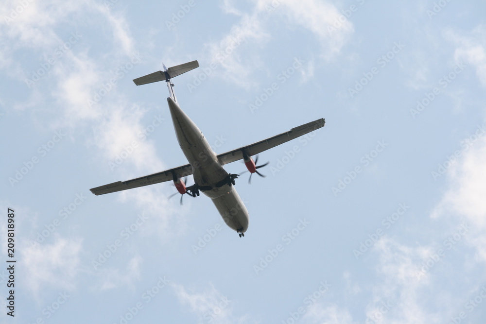 Propellermaschine / Flugzeug mit Propellerantrieb