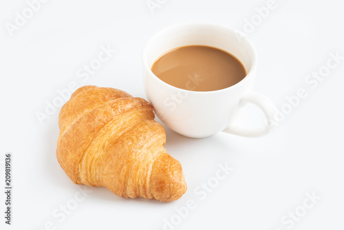 Fototapeta Naklejka Na Ścianę i Meble -  Coffee and croissant on white background