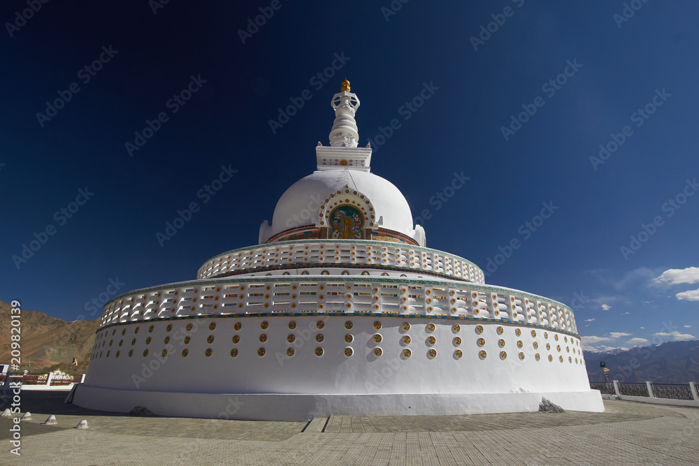 Stupa Stupa