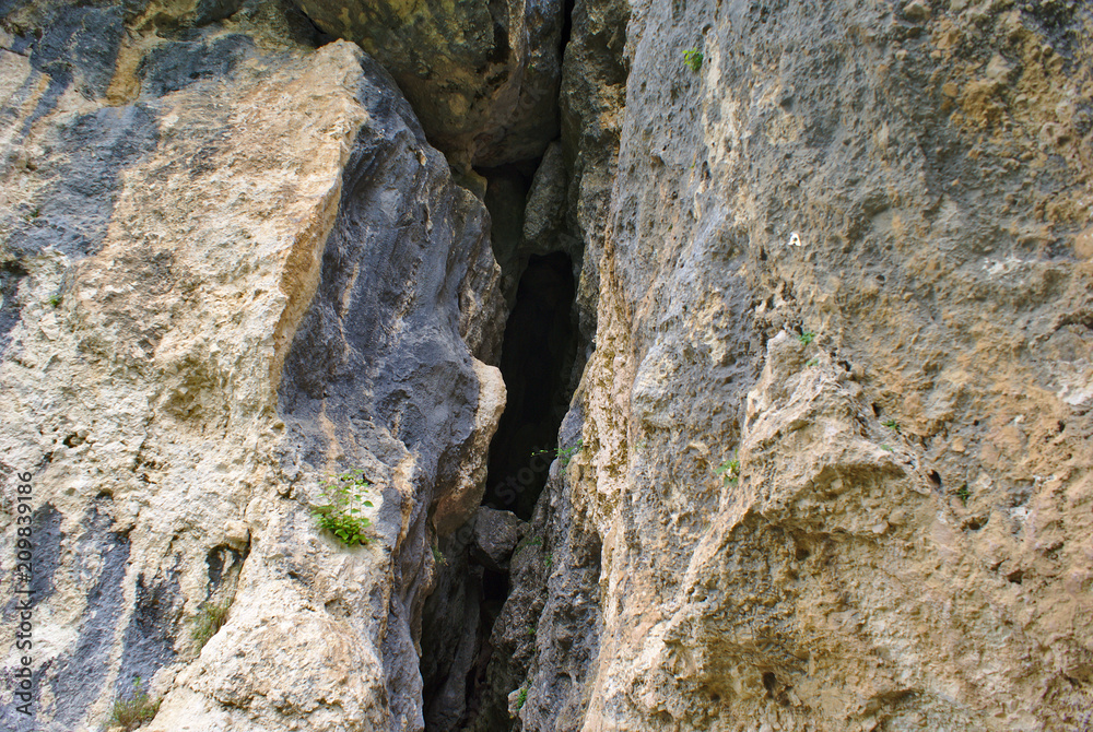 Cavità nella roccia