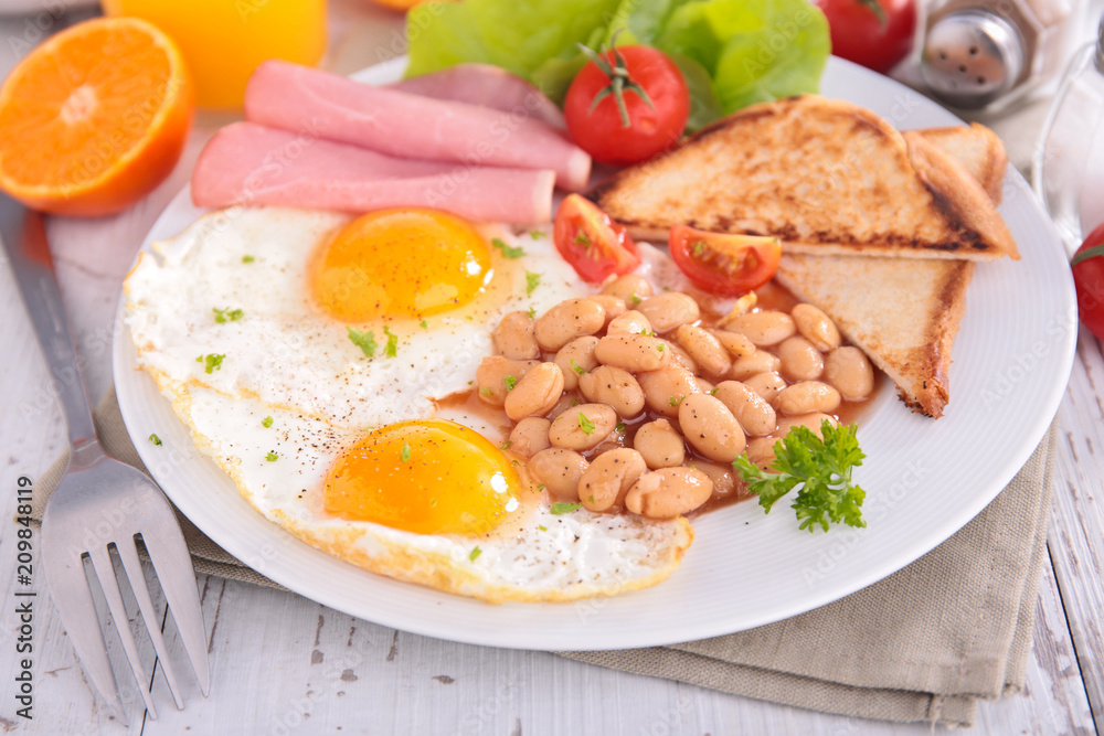 english breakfast with toast, bean and bacon english breakfast with toast, bean and bacon