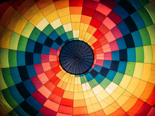 Acrylglasbilder Ballon Farbenfrohes Inneres eines Heißluftballons  © DedMityay