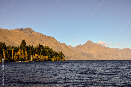 Queenstown , NEW ZEALAND - May 3, 2016: Queenstown in the fall. photo