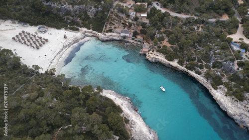 Fototapeta Naklejka Na Ścianę i Meble -  Coast of Majorca from the air with boat