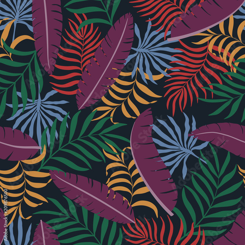 Tropical background with palm leaves. Seamless floral pattern. Summer vector illustration