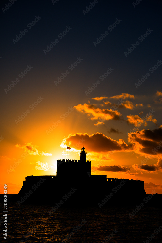 Obraz premium Windmills at Mandraki Harbour