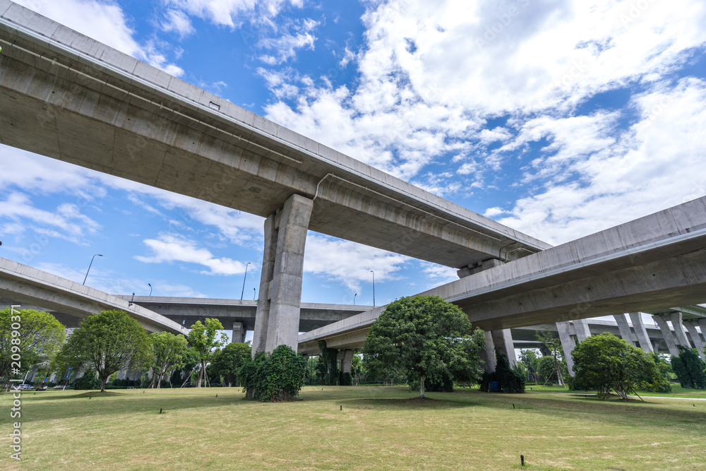 Fototapeta premium overpass in urban