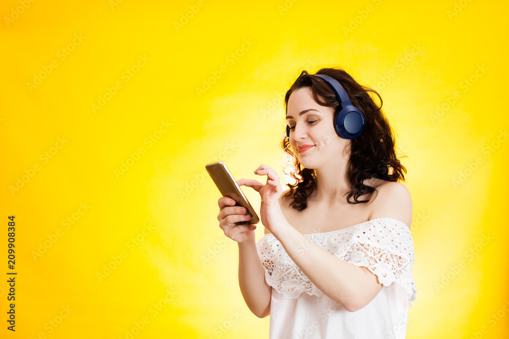 Customize your own music library Customize your own music library