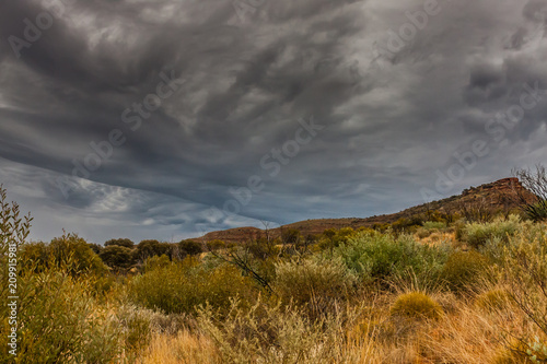 Foto Thunderclouds over Kings Canyon, Northern Territory, Australia