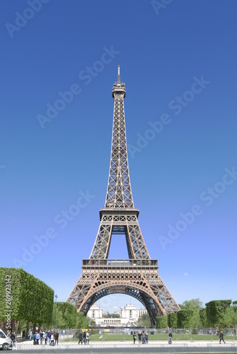 Paris, Eiffelturm © Ernst August