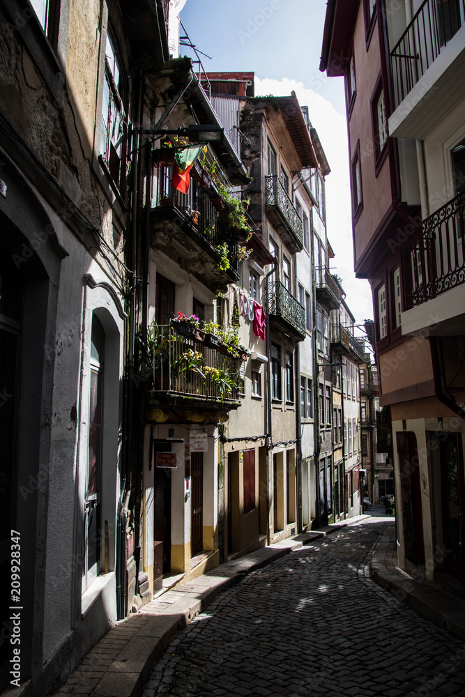 Fototapeta premium rue typique à Porto