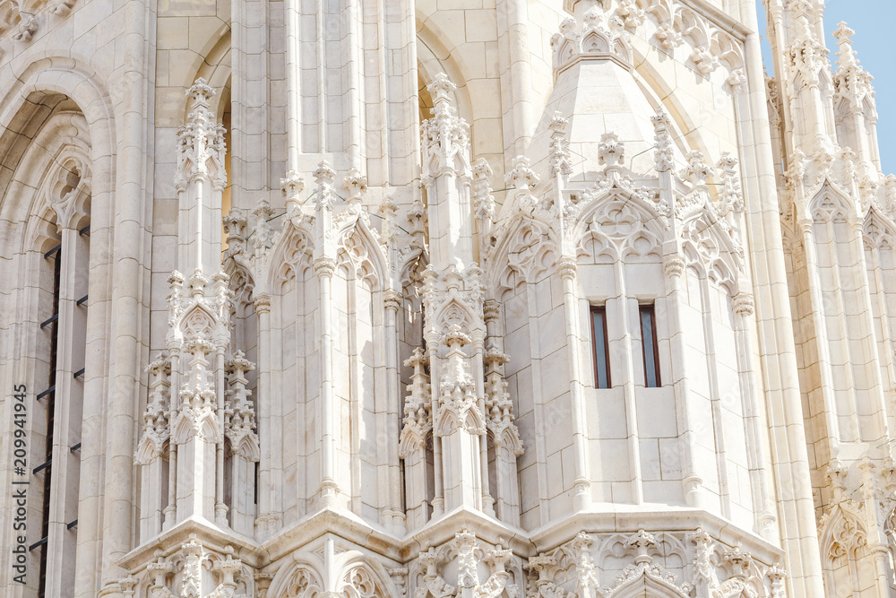 Obraz premium Close-up architecture of St. Matthias Cathedral in Budapest